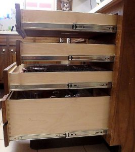 Kitchen 4 Drawer After Mounting Bracket Install